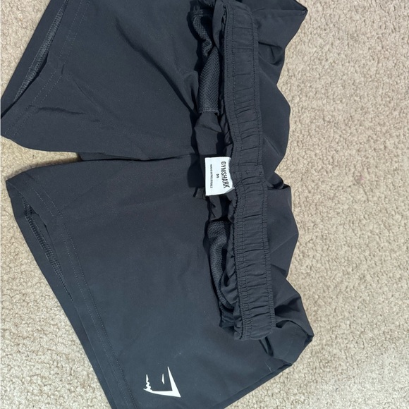 Gymshark 5 inch shorts (worn once) - Picture 4 of 5